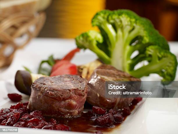 Jantar - Fotografias de stock e mais imagens de Bife - Bife, Brócolo, Carne