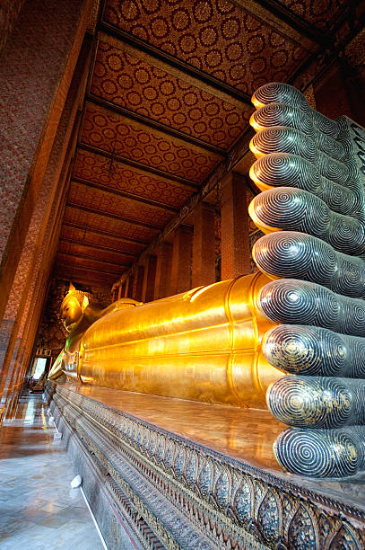 istock reclining buddha at wat poh 182715812