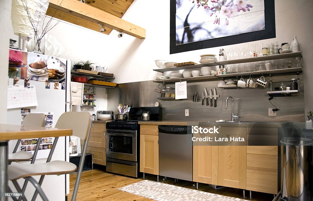 Moderno loft eseguire autonomamente cucina - Foto stock royalty-free di Casa