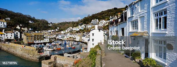 Polperro Aldeia De Pescador Na Cornualha Reino Unido - Fotografias de stock e mais imagens de Aldeia