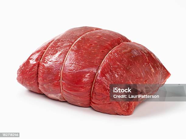 Primas De Carne De Res Asada Solomillo Superior Foto de stock y más banco de imágenes de Alimento - Alimento, Blanco - Color, Carne