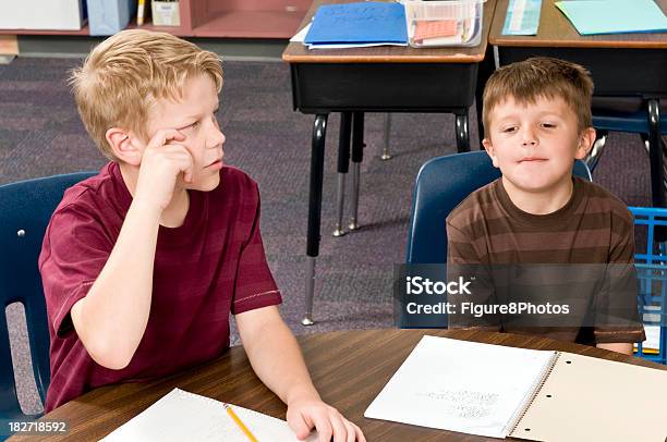 Learning Amerikanische Gebärdensprache Stockfoto und mehr Bilder von Amerikanische Gebärdensprache - Amerikanische Gebärdensprache, Bildung, Lernen