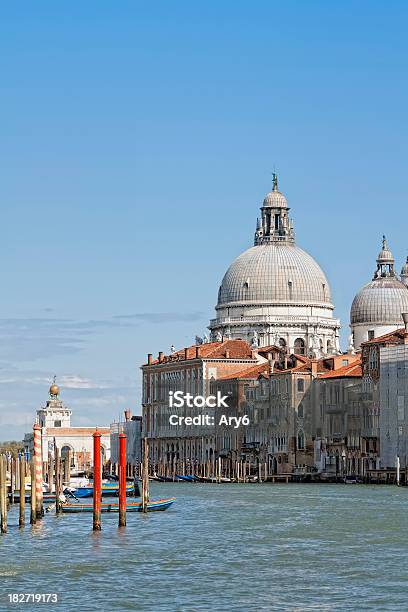 Canal Grande Di Venezia Italia - Fotografie stock e altre immagini di Ambientazione esterna - Ambientazione esterna, Blu, Canal Grande - Venezia