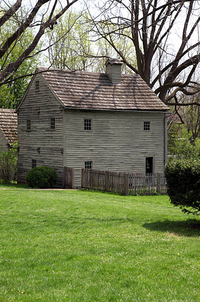 istock Old 18th Century Cottage 182719508
