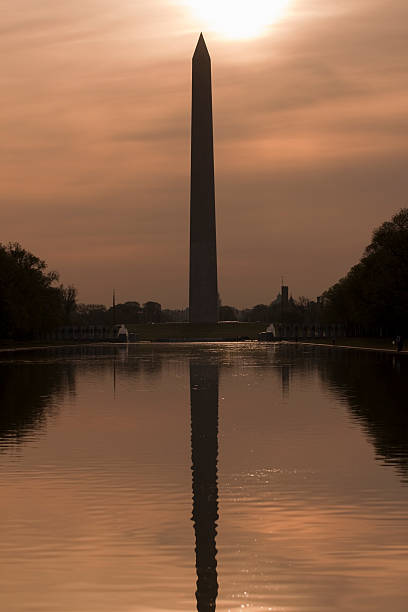 istock Silhouette of a Monument 182720285