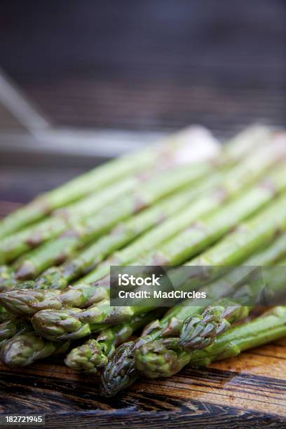 Szparagów Spears - zdjęcia stockowe i więcej obrazów Fotografika - Fotografika, Gotować, Grill