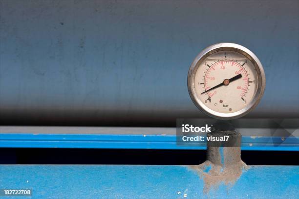 Foto de Manômetro Manometer e mais fotos de stock de Aço - Aço, Calibre, Cano