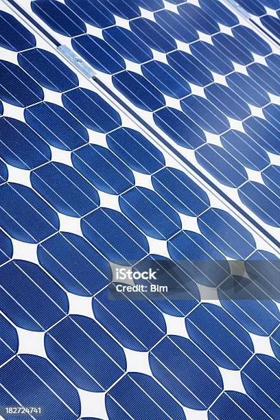 Foto de Sistema De Painel Solar Elétrico e mais fotos de stock de Apoio - Apoio, Azul, Calor