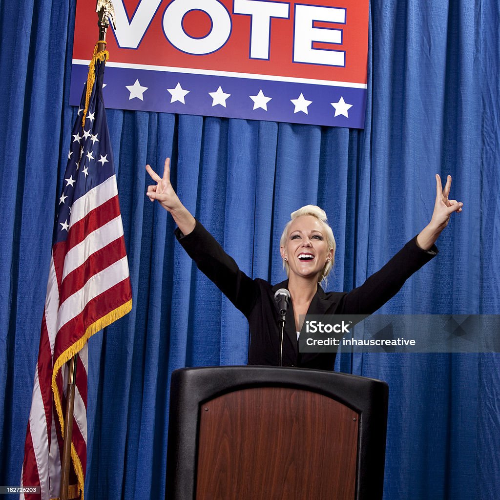 Kobieta polityk biegania dla polityki - Zbiór zdjęć royalty-free (Amerykańska flaga)