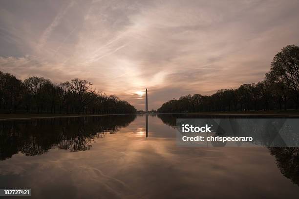 Pomnik Waszyngtona W Sunrise - zdjęcia stockowe i więcej obrazów Autorytet - Autorytet, Basen lustrzany, Bez ludzi