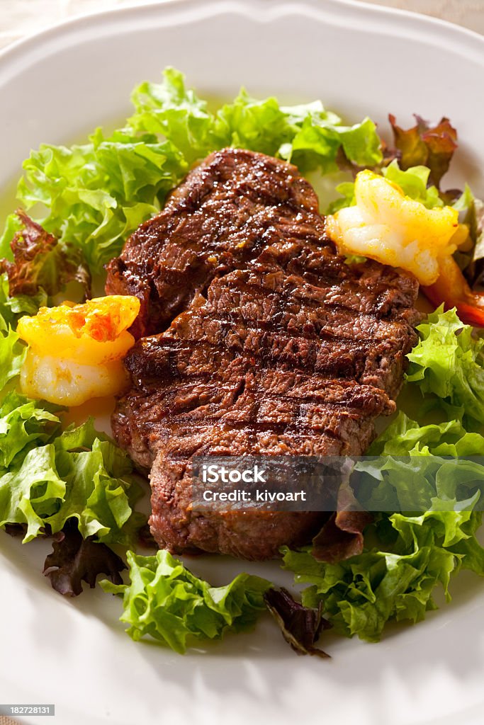 Bistec a la parrilla - Foto de stock de A la Parrilla libre de derechos