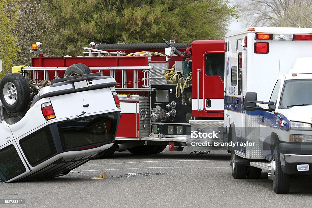 Auto incidente - Foto stock royalty-free di Ambulanza