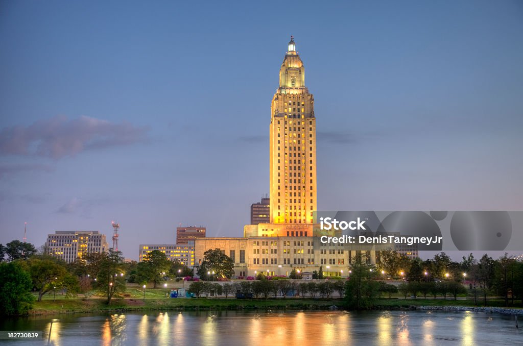 Louisiana State Capitol Building - Foto de stock de Baton Rouge royalty-free