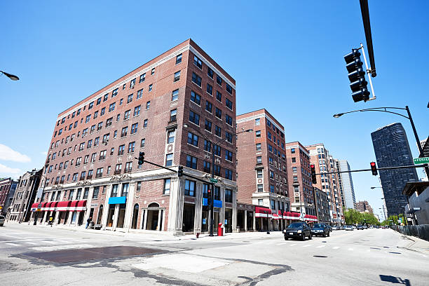 istock Vintage Shops and Apartments in Edgewater, Chicago 182733050