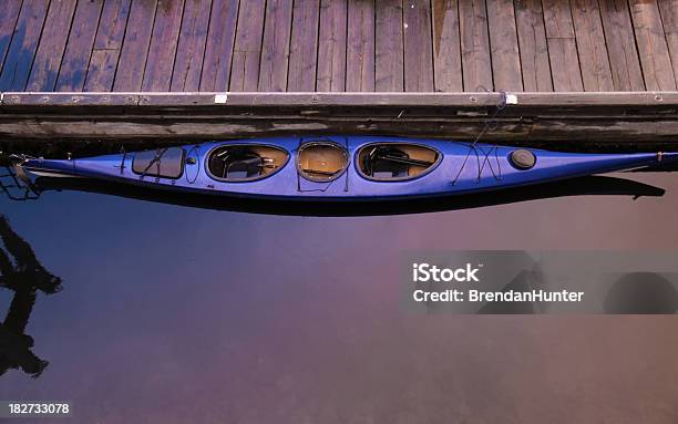 Vinculados Al Muelle Foto de stock y más banco de imágenes de Agua - Agua, Aire libre, Amarrado