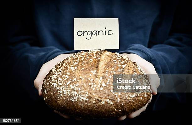 Organici Freschi Pane - Fotografie stock e altre immagini di Alimentazione sana - Alimentazione sana, Alimento di base, Caucasico