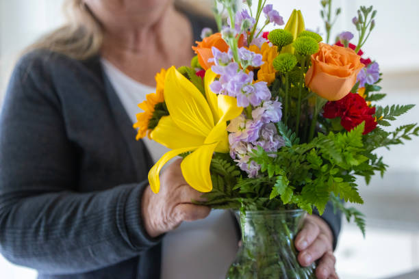 istock Floral Gifts 1827350444