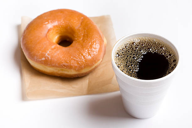 kawa i pączek - donut glazed bakery unhealthy eating zdjęcia i obrazy z banku zdjęć