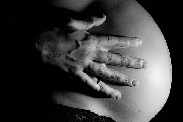 Photo of pregnant hand belly, ventre femme enceinte profile