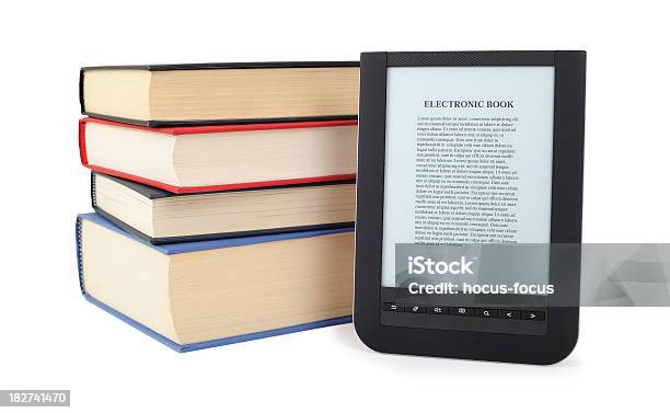 Livro Electrónico - Fotografias de stock e mais imagens de Capa de Livro - Capa de Livro, Leitor de livros eletrónicos, Figura para recortar