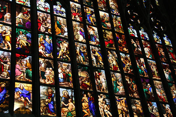 catedral de milão - spirituality stained glass art glass - fotografias e filmes do acervo