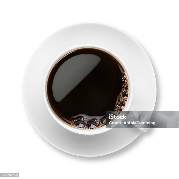 Черный Кофе С Шампанским В Белый Чашку С Блюдцем — стоковые фотографии и другие картинки Кофе - напиток - Кофе - напиток, Кофейная кружка, Верхний ракурс