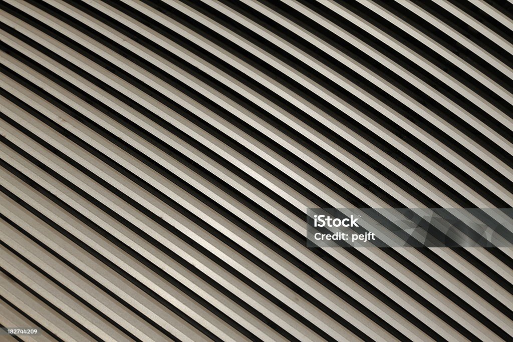 Diagonal Edelstahl Latten in Linie Hintergrund - Lizenzfrei Architektur Stock-Foto