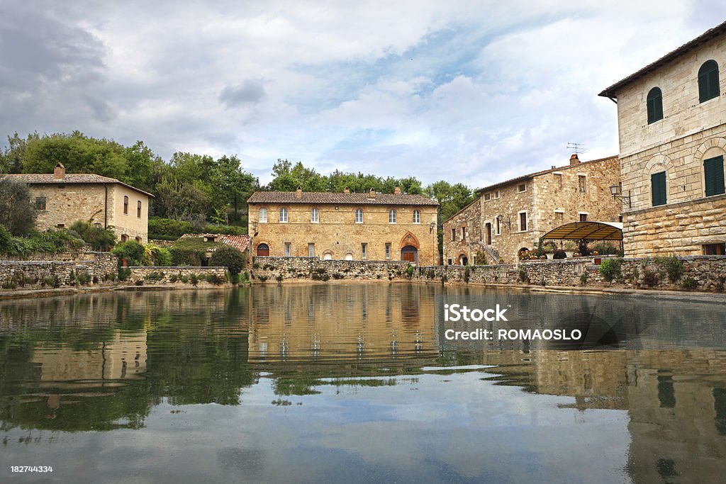 Bagno Vignoni in Val d'Orcia, Toscana, Italia - Foto stock royalty-free di Antico - Condizione