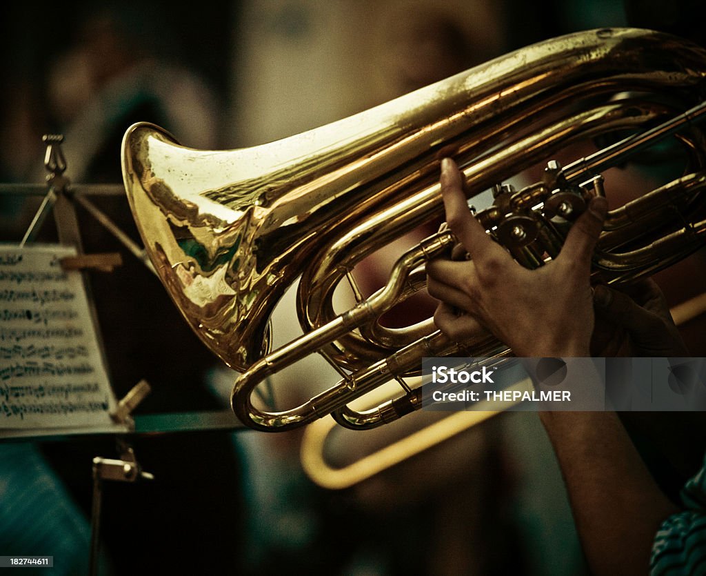 saxhorn instrumento de viento - Foto de stock de Actuación - Representación libre de derechos