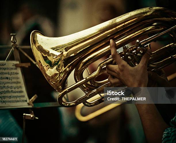 Saxhorn Духовой Инструмент — стоковые фотографии и другие картинки Выступление - Выступление, Горизонтальный, Играть