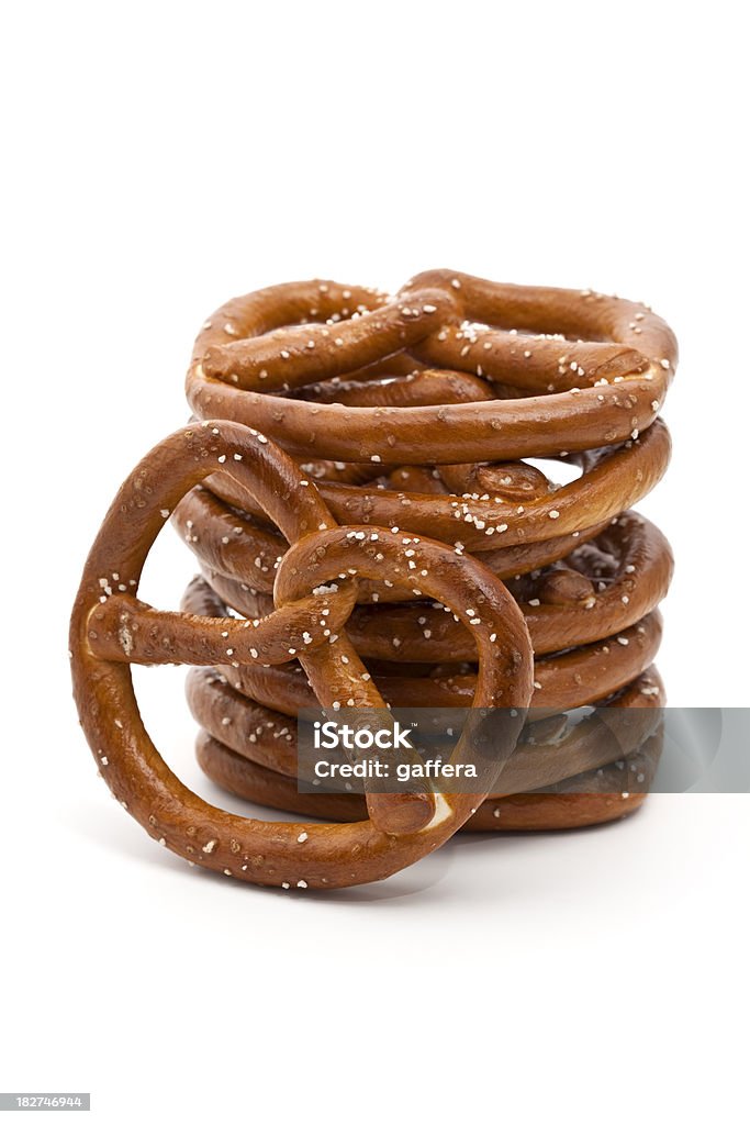 Pila de pretzels - Foto de stock de Al horno libre de derechos
