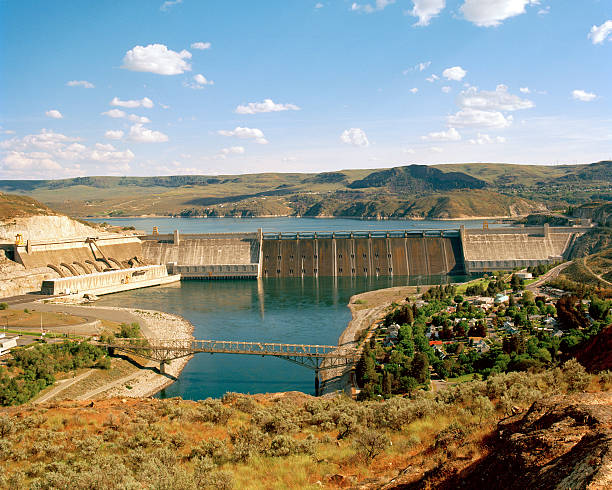 istock Grand Coulee Dam, Washington, United States 182747764