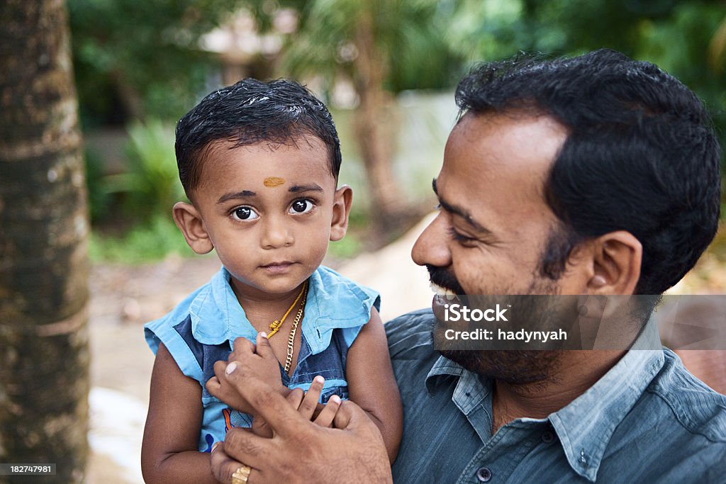 Indio padre y su hijo - Foto de stock de Adulto libre de derechos