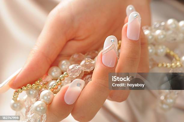 Photo libre de droit de Ongle banque d'images et plus d'images libres de droit de Ongle - Ongle, Bijou fantaisie, Diamant fantaisie