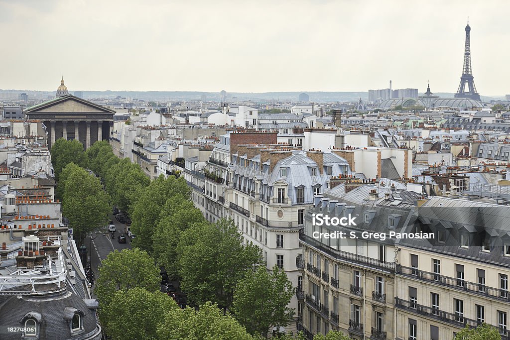 Toits de Paris - Photo de Architecture libre de droits