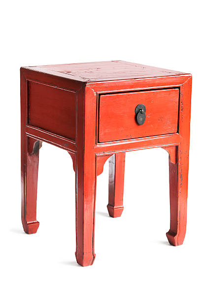 cinese laccato rosso mobili in legno antico tavolo con cassetto - furniture table isolated old foto e immagini stock