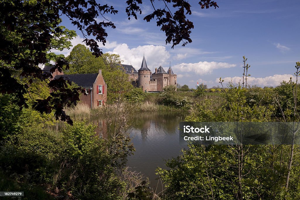 Castelo Muiderslot - Foto de stock de Antigo royalty-free