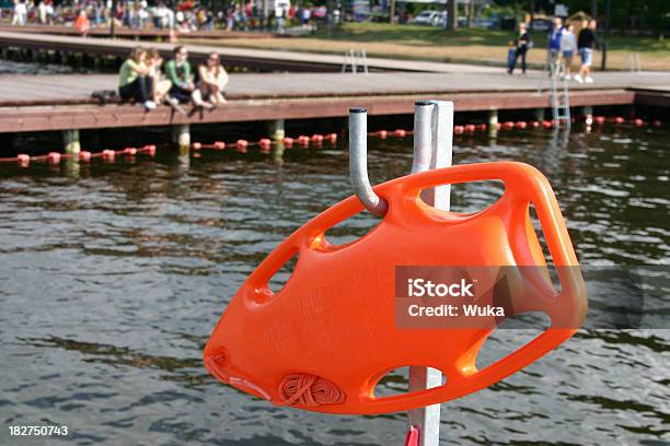 Tubo Aeratore Aiuti - Fotografie stock e altre immagini di Acqua - Acqua, Annegare, Arancione