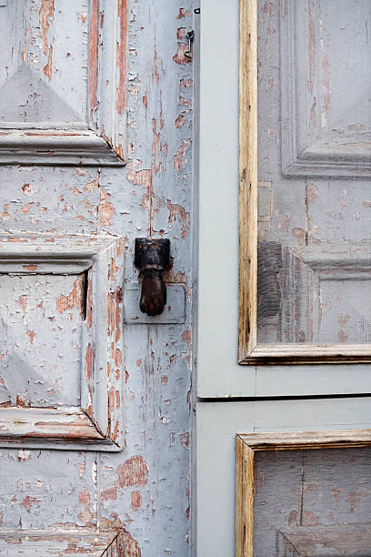 istock Old Wood Door 182751327
