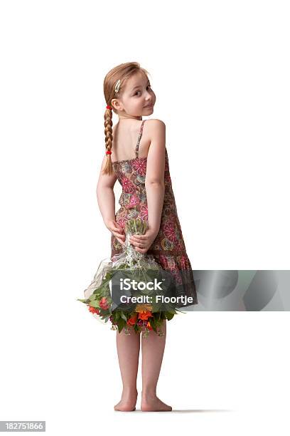 Pessoas Rapariga E Flores - Fotografias de stock e mais imagens de Criança - Criança, Vista Traseira, Cabelo Louro