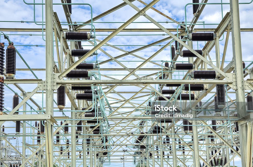 Power Grid на электрическим Utility подстанцией - Стоковые фото Производство топлива и электроэнергии роялти-фри