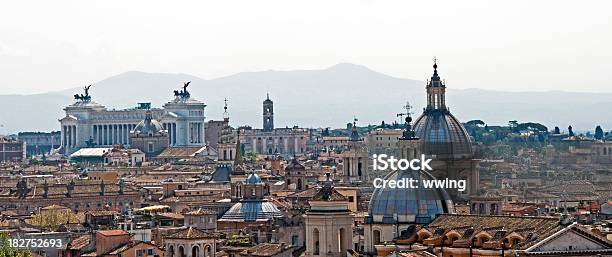 Foto de Horizonte De Roma e mais fotos de stock de Arquitetura - Arquitetura, Basílica, Capitais internacionais