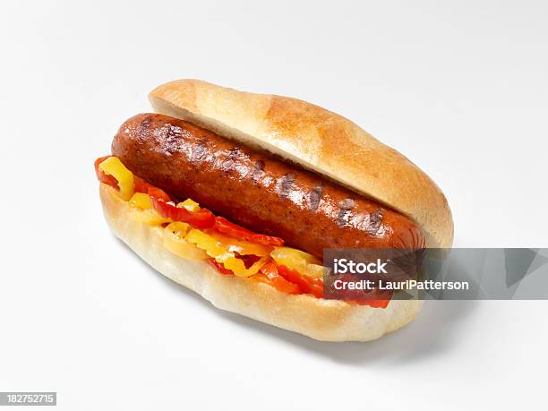 Hot Dog Z Papryki - zdjęcia stockowe i więcej obrazów Hot dog - Hot dog, Gourmet, Neutralne tło