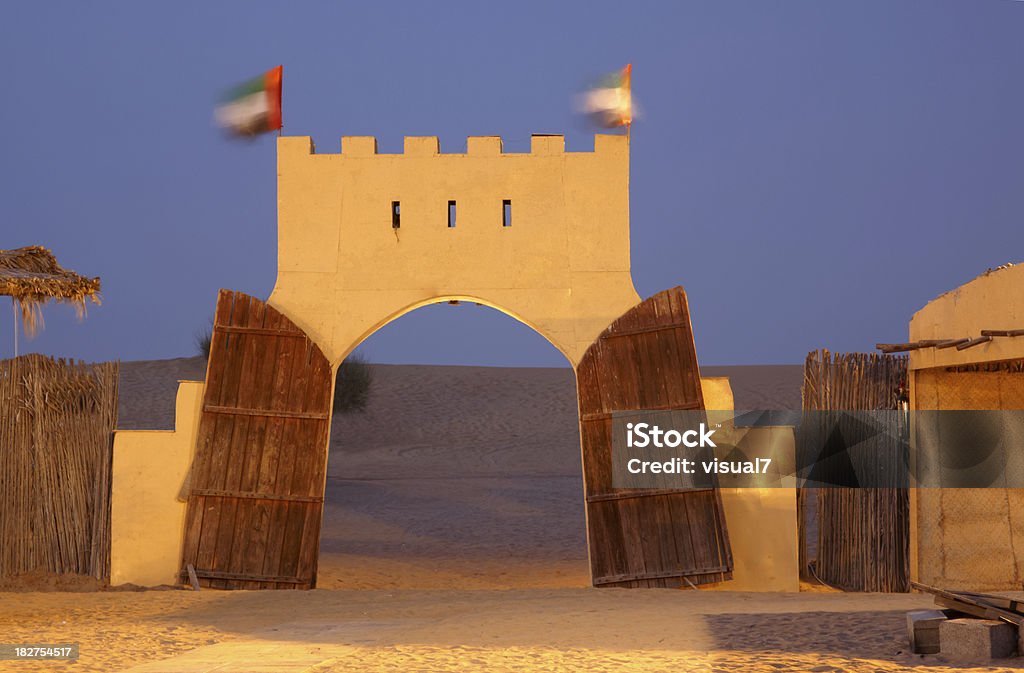 Casco histórico de la entrada en el desierto - Foto de stock de Antiguo libre de derechos