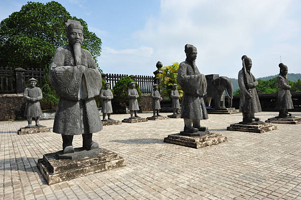 istock Tomb of Khai Dinh 182754923
