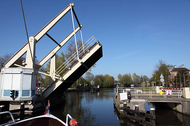 istock Bascule bridge on canal in Holland 182755039