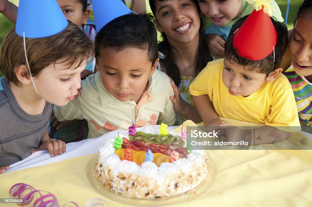 Fête d'anniversaire - Photo de Amitié libre de droits