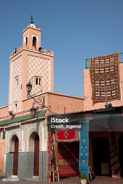Мечеть И Ковров — стоковые фотографии и другие картинки Арабеска - Арабеска, Архитектура, Африка