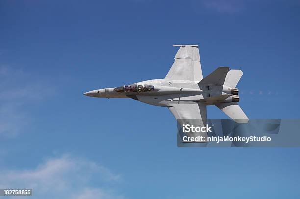 F 18 Düsenjäger Stockfoto und mehr Bilder von Advanced Tactical Fighter - Advanced Tactical Fighter, Fliegen, Flugzeug