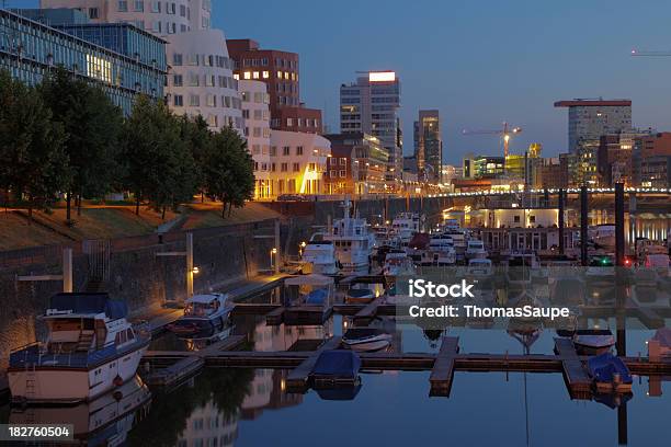 Düsseldorfer Medienhafen Stockfoto und mehr Bilder von Architektur - Architektur, Außenaufnahme von Gebäuden, Bauwerk